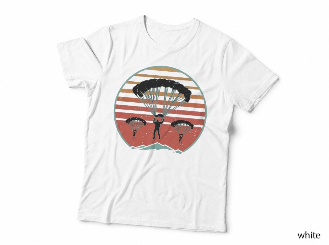 Skydiving Retro Vintage 80s Style Parachuting Vaporwave T-Shirt