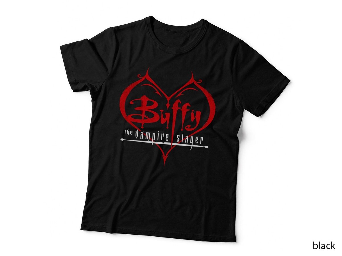 Gothic Vampire Heart Red Horror Slayer Halloween Goth T-Shirt Hoodie Gift